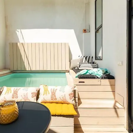 Cozy Loft Patio+pool +wifi *